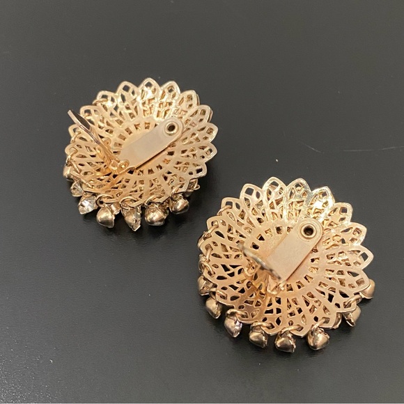 Unique Vintage Gold-tone Rhinestones Waterfall Ornate Clip On Earrings 22g - Picture 7 of 11